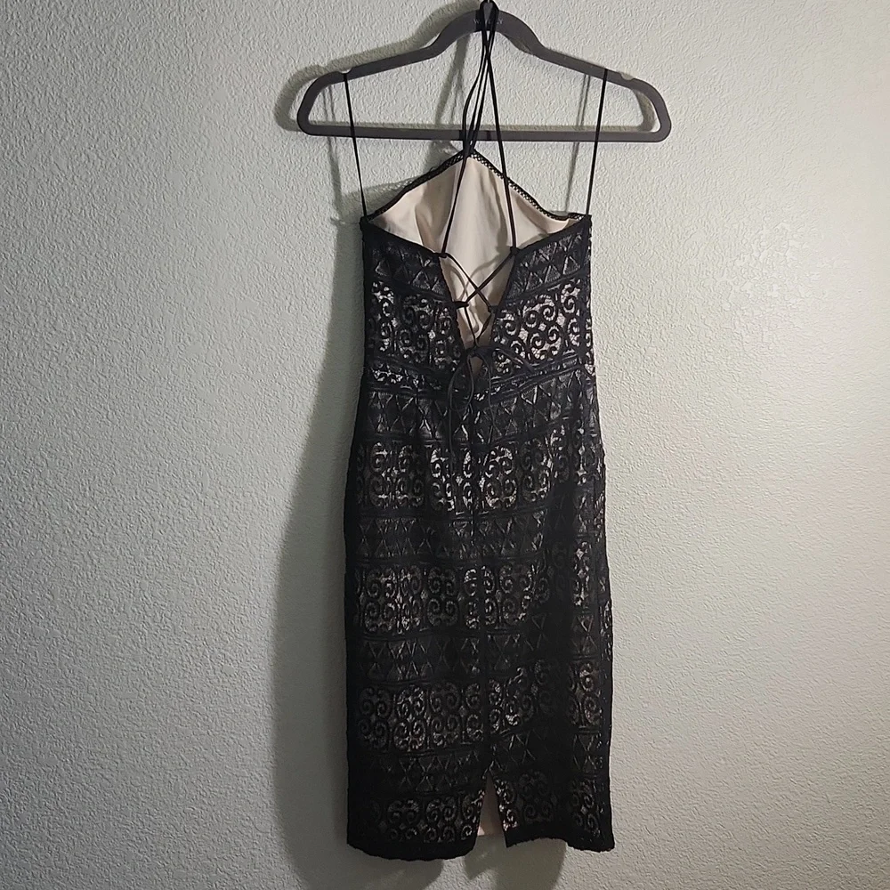 Lipsy London black lace halter dress, size 4 - Picture 4 of 8